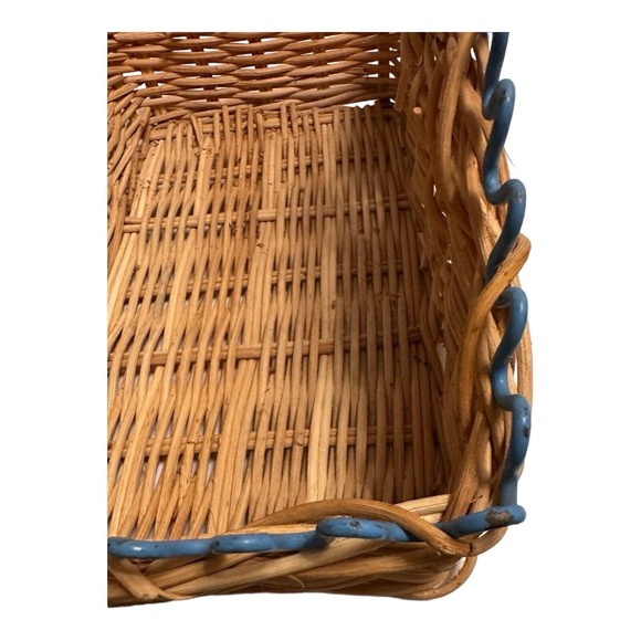 Rustic Farmhouse Market Beachy Basket Oval Tropical Fish Woven Wicker Handle - Picture 14 of 16